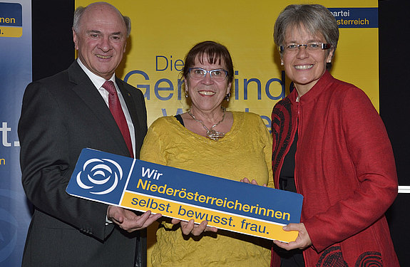 Wir Niederösterreicherinnen, ÖVP Frauen unterstützen alle Kandidatinnen bei den Gemeinde-Wahlen 2015!